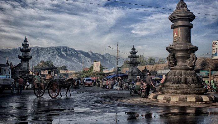 PASAR BOROBUDUR MAGELANG, 1 LOKASI DUA ALAMAT, BATRAI RAKSASA