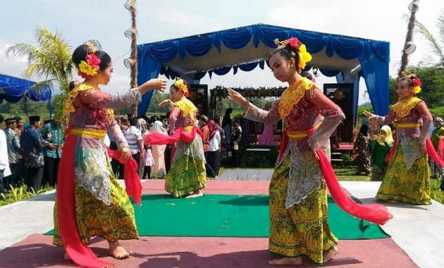 kesenian di wanurejo