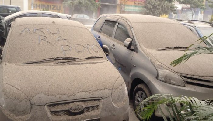 11 MEI 2018, GUNUNG MERAPI MELETUS LAGI